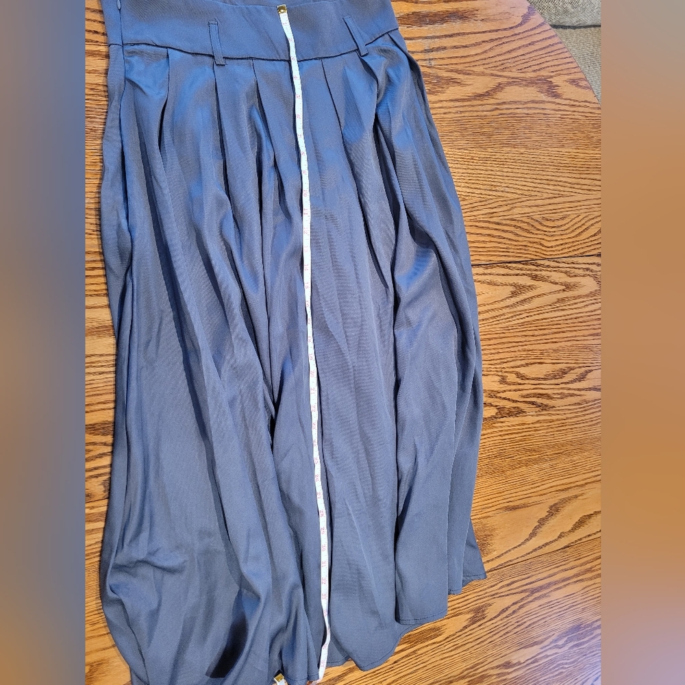 Elegant Gray Womens Skirt‎ - Picture 8 of 9